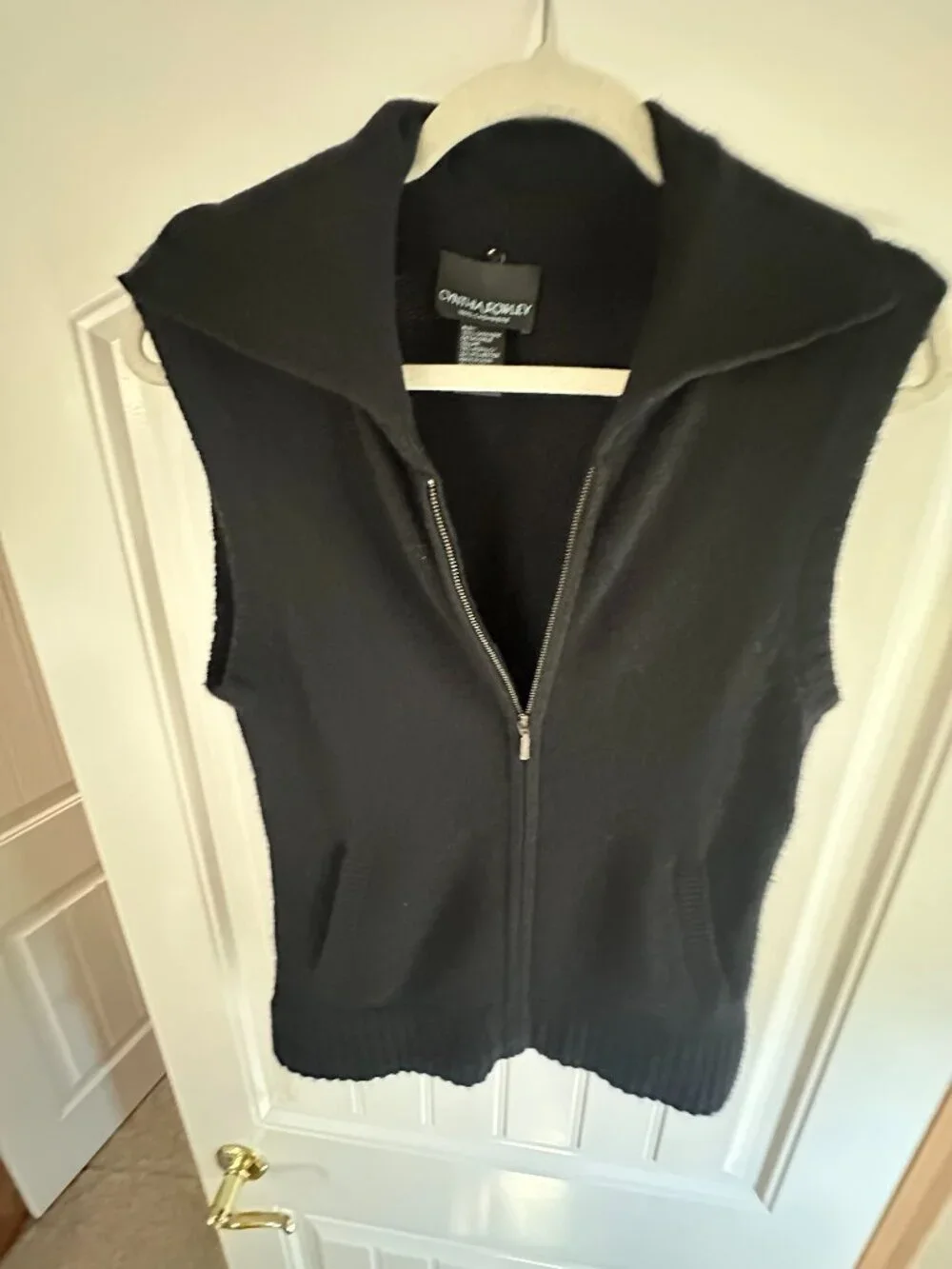 Cynthia Rowley Black 100% Cashmere Zip Front Sleeveless Cardigan S